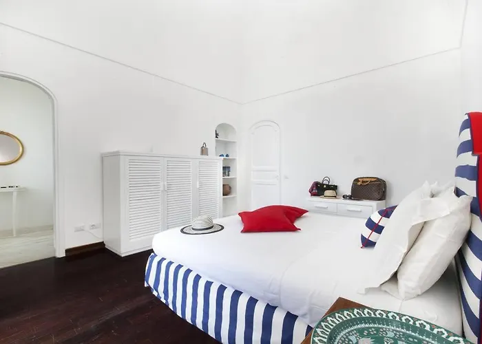 La - Luxury With Private Sea Access