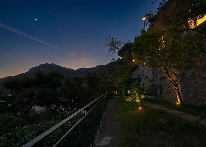 La - Luxury With Private Sea Access